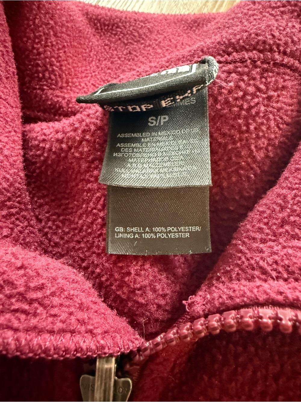 The North Face Women's Burgundy Full-Zip Fleece Jacket - Picture 2 of 3